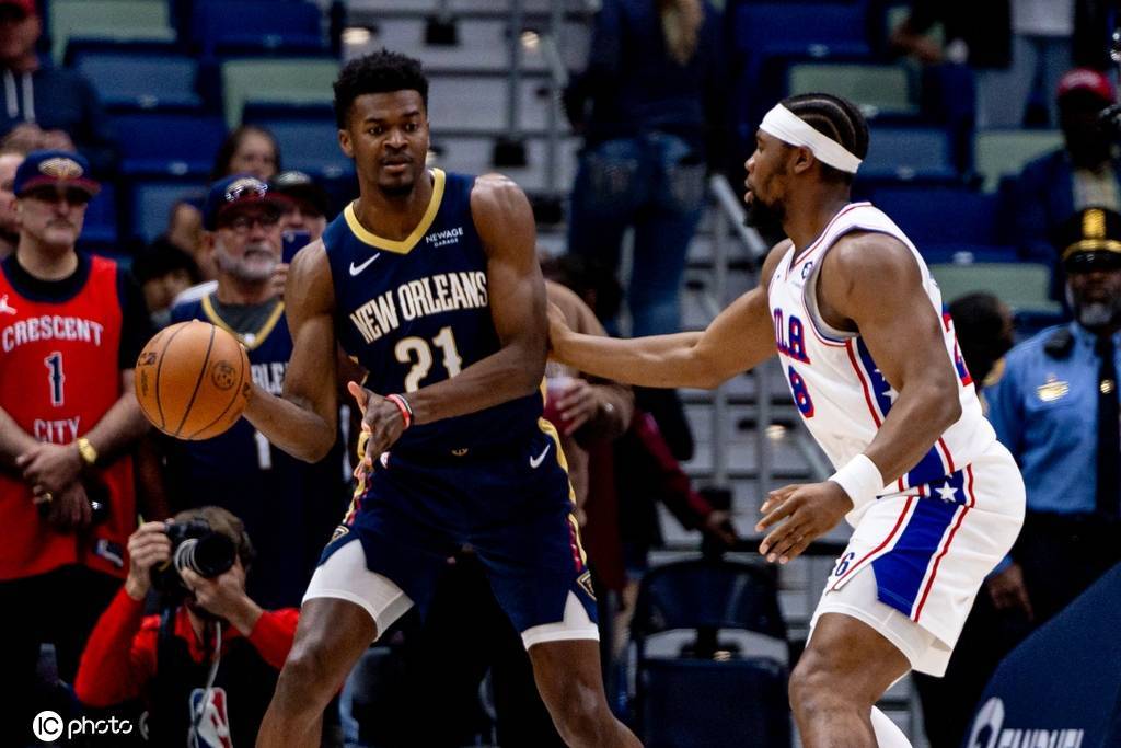 米西16+9巴特勒19分 锡安CJ马克西缺阵鹈鹕胜76人