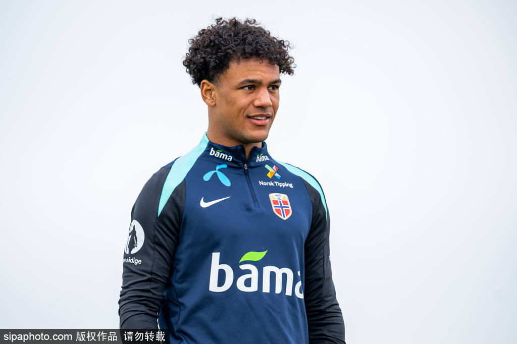 曼晚：瓜迪奥拉可以一分钱不花 就为曼城一线队增员4人